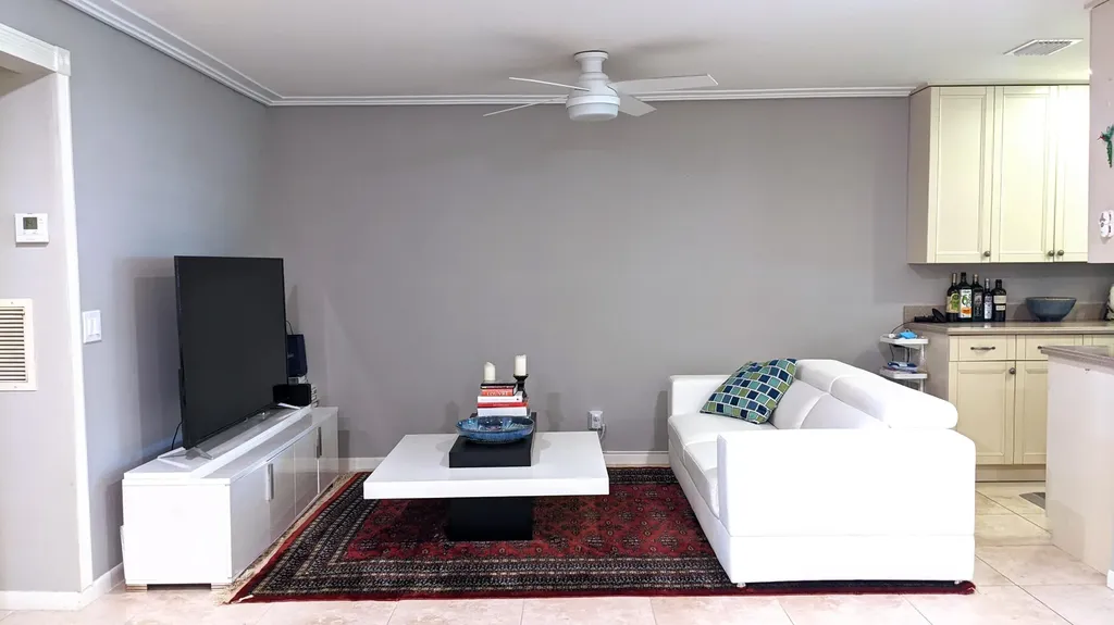 1024 S Oakridge Circle Lake Worth FL 33462