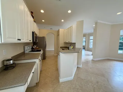 5684 Via De La Plata Circle Delray Beach FL 33484