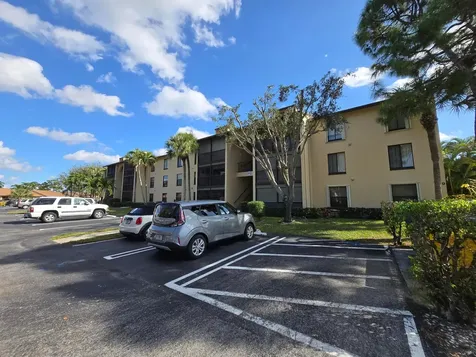 819 Sky Pine Way Greenacres FL 33415