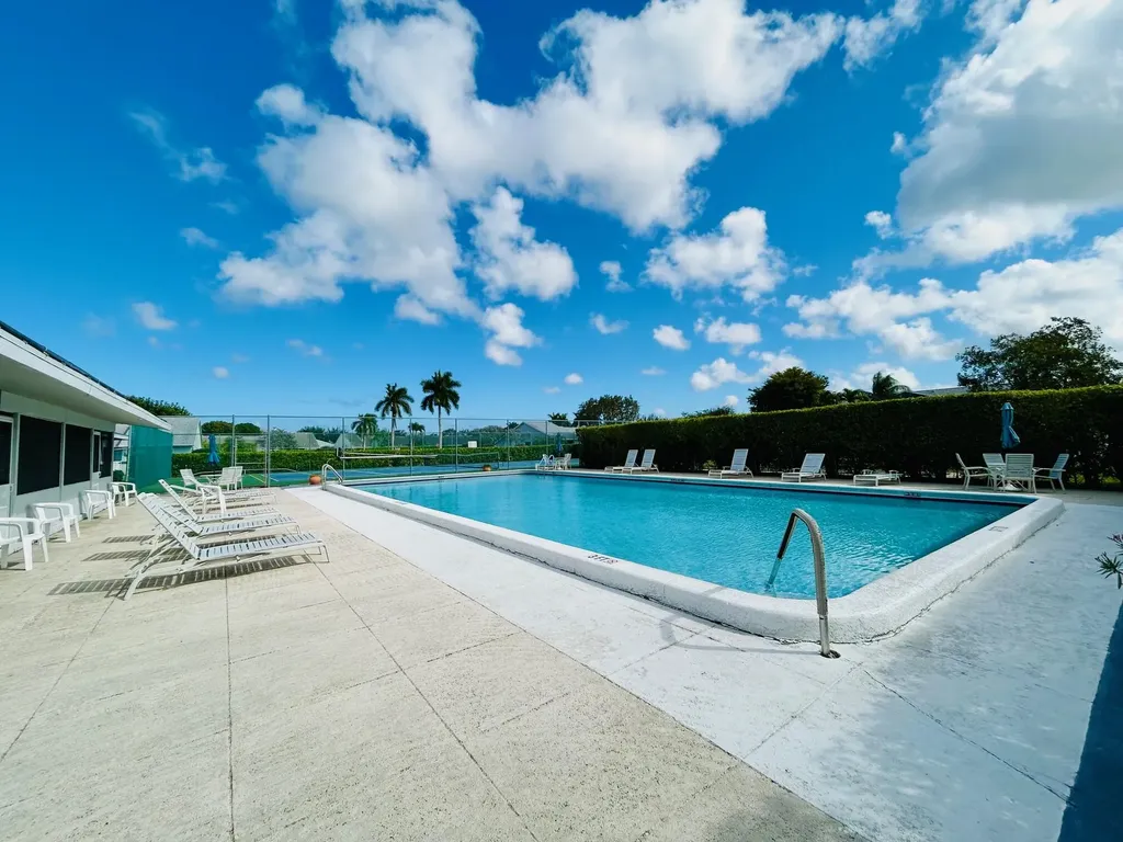 2641 Gately Drive W West Palm Beach FL 33415