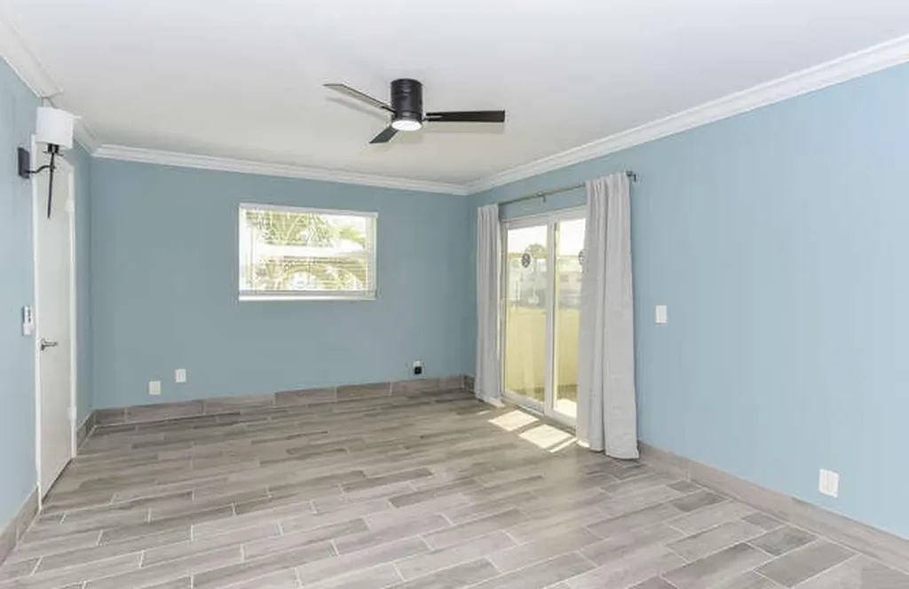 864 Normandy R Delray Beach FL 33484