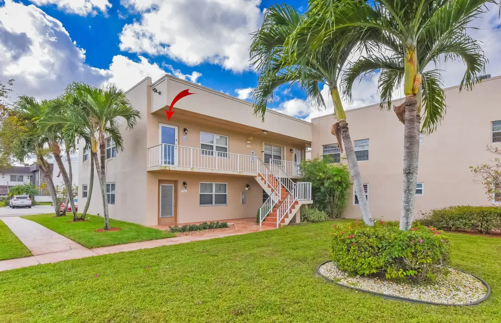 864 Normandy R Delray Beach FL 33484