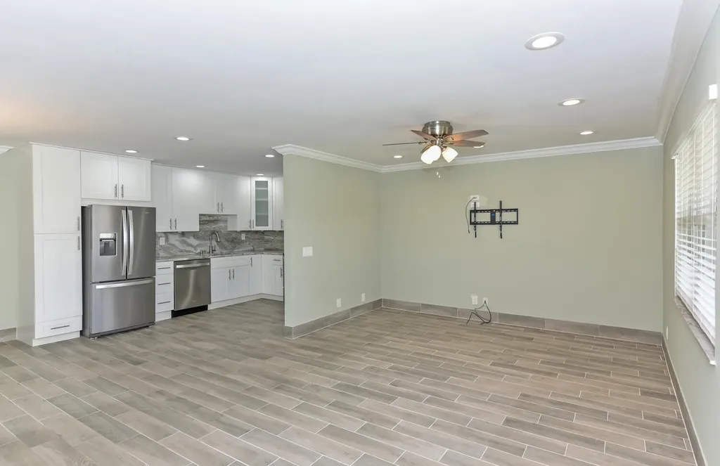 864 Normandy R Delray Beach FL 33484