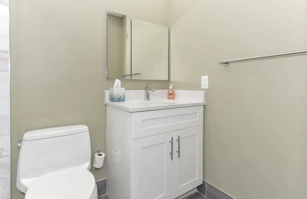 864 Normandy R Delray Beach FL 33484