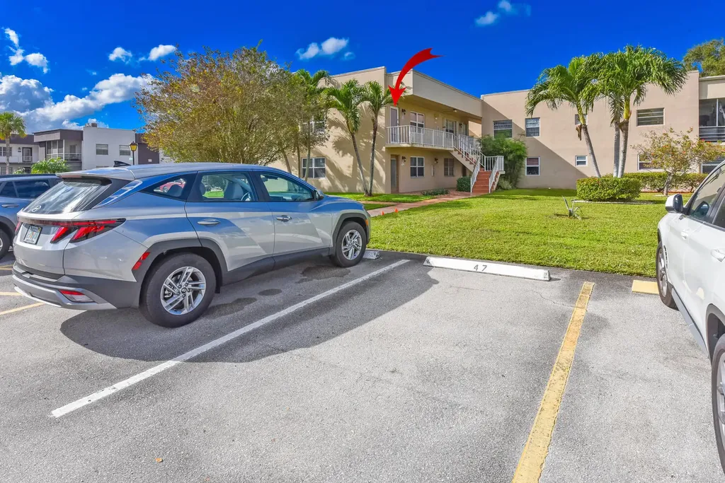 864 Normandy R Delray Beach FL 33484