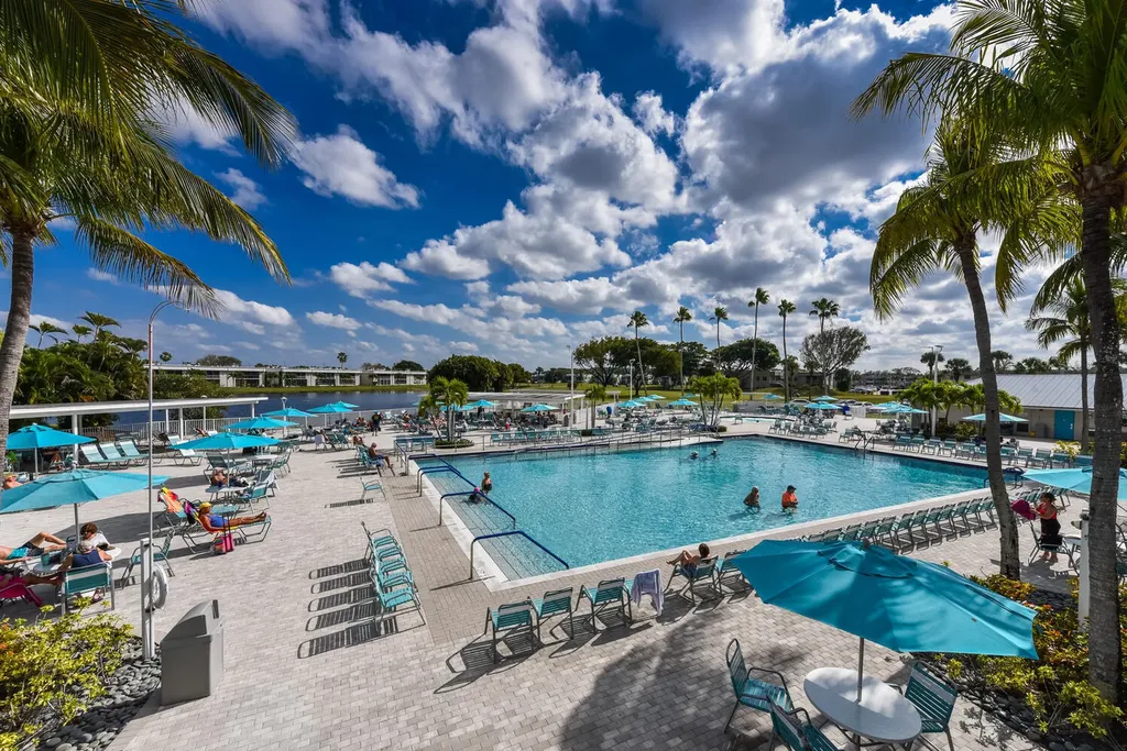 864 Normandy R Delray Beach FL 33484