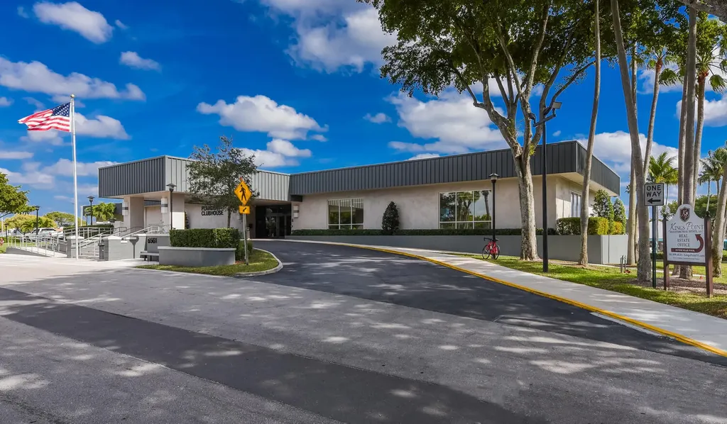 864 Normandy R Delray Beach FL 33484