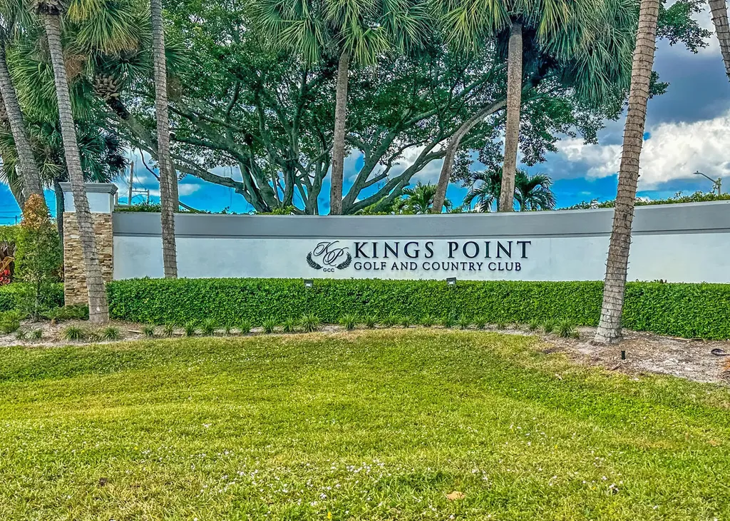 864 Normandy R Delray Beach FL 33484