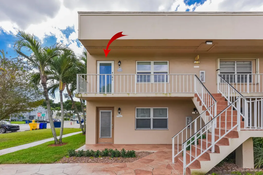 864 Normandy R Delray Beach FL 33484