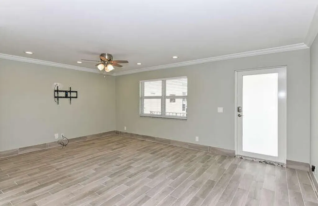 864 Normandy R Delray Beach FL 33484