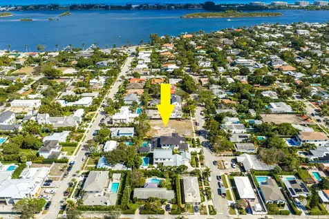 247 Seville Road West Palm Beach FL 33405