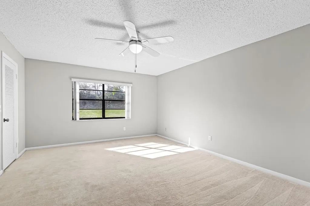 9270 Vista Del Lago Boca Raton FL 33428