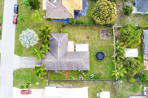 1366 SW Wampler Avenue Port St Lucie FL 34953