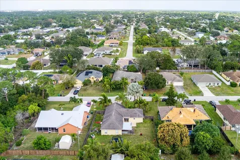 1366 SW Wampler Avenue Port St Lucie FL 34953