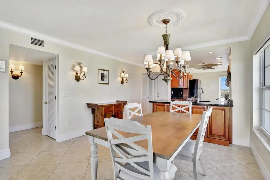 1021 Hillsboro Mile Hillsboro Beach FL 33062