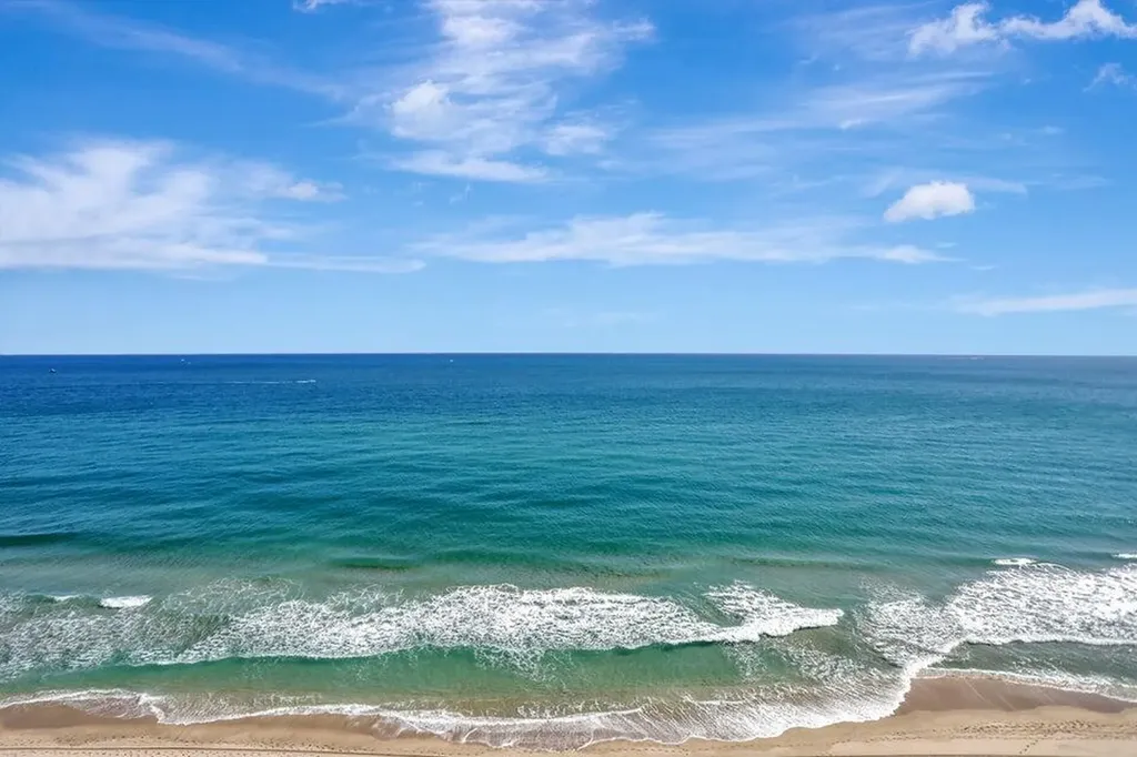 1021 Hillsboro Mile Hillsboro Beach FL 33062
