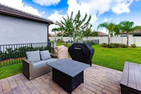 519 SE Villandry Way Port St Lucie FL 34984
