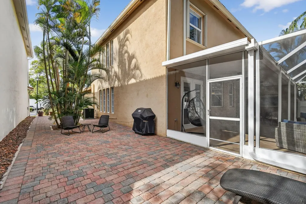 1605 E Classical Boulevard Delray Beach FL 33445