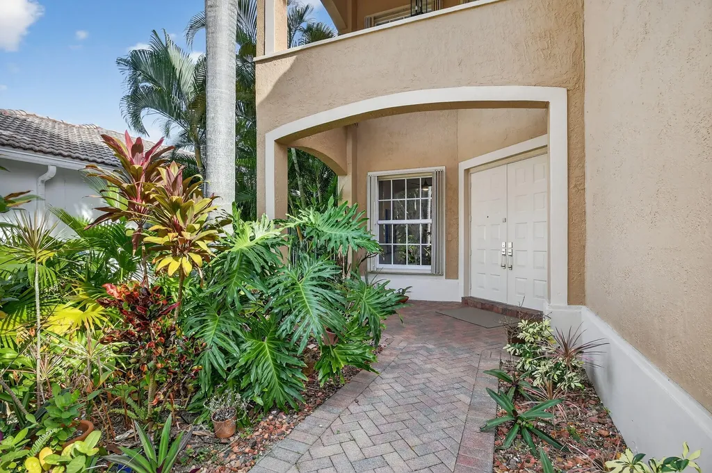 1605 E Classical Boulevard Delray Beach FL 33445