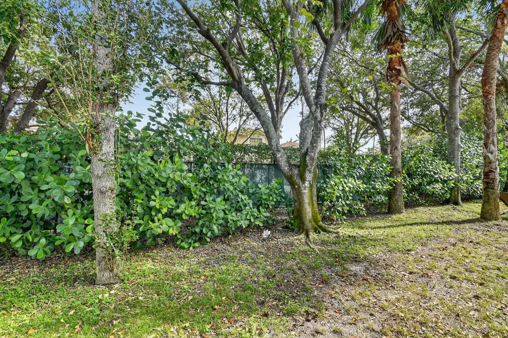1605 E Classical Boulevard Delray Beach FL 33445