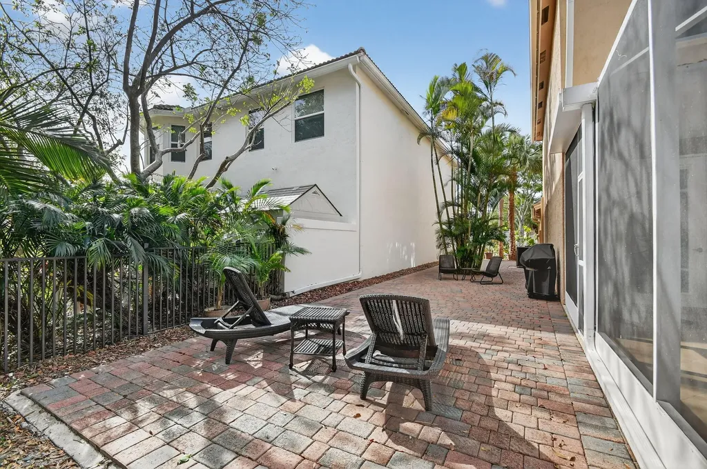 1605 E Classical Boulevard Delray Beach FL 33445