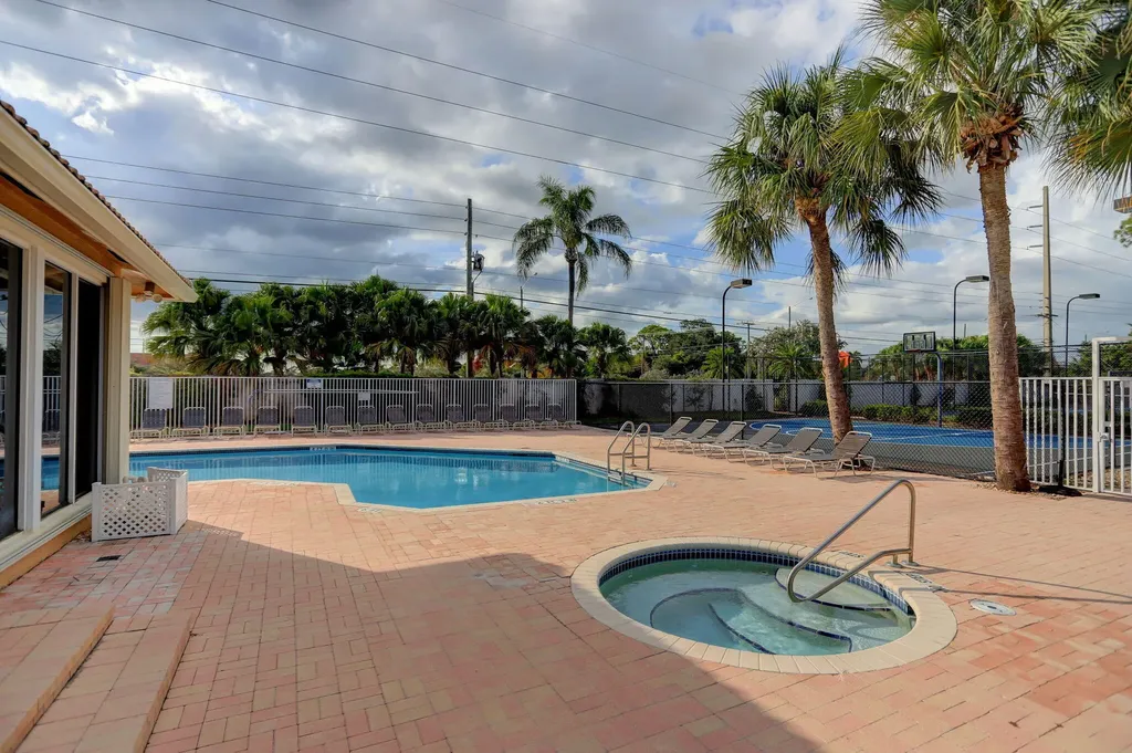 1605 E Classical Boulevard Delray Beach FL 33445