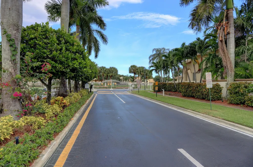 1605 E Classical Boulevard Delray Beach FL 33445