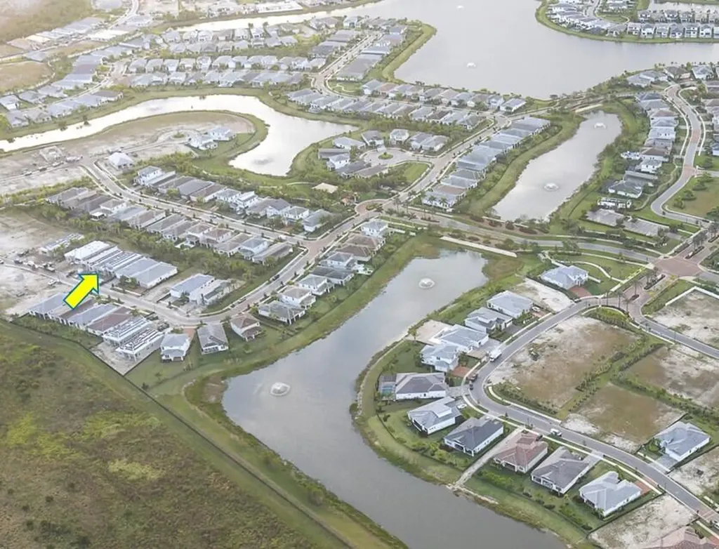 10705 Northbrook Circle Palm Beach Gardens FL 33412