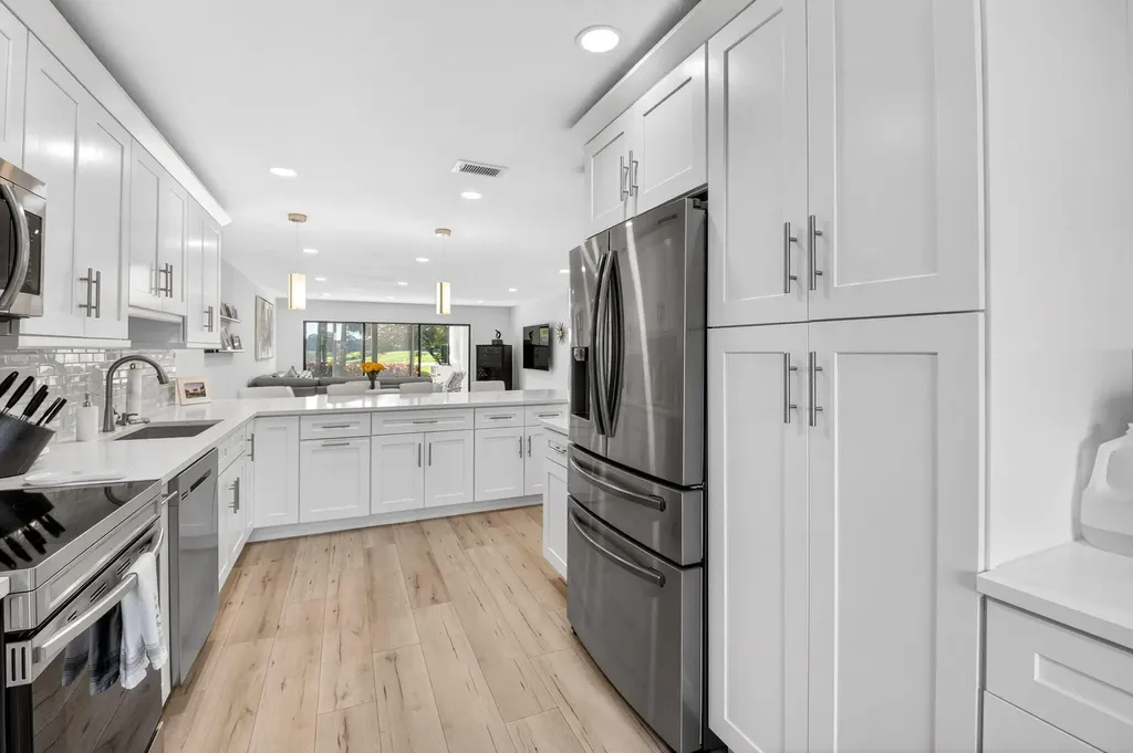 18 Westgate Lane Boynton Beach FL 33436
