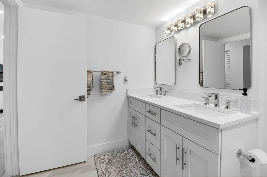 18 Westgate Lane Boynton Beach FL 33436