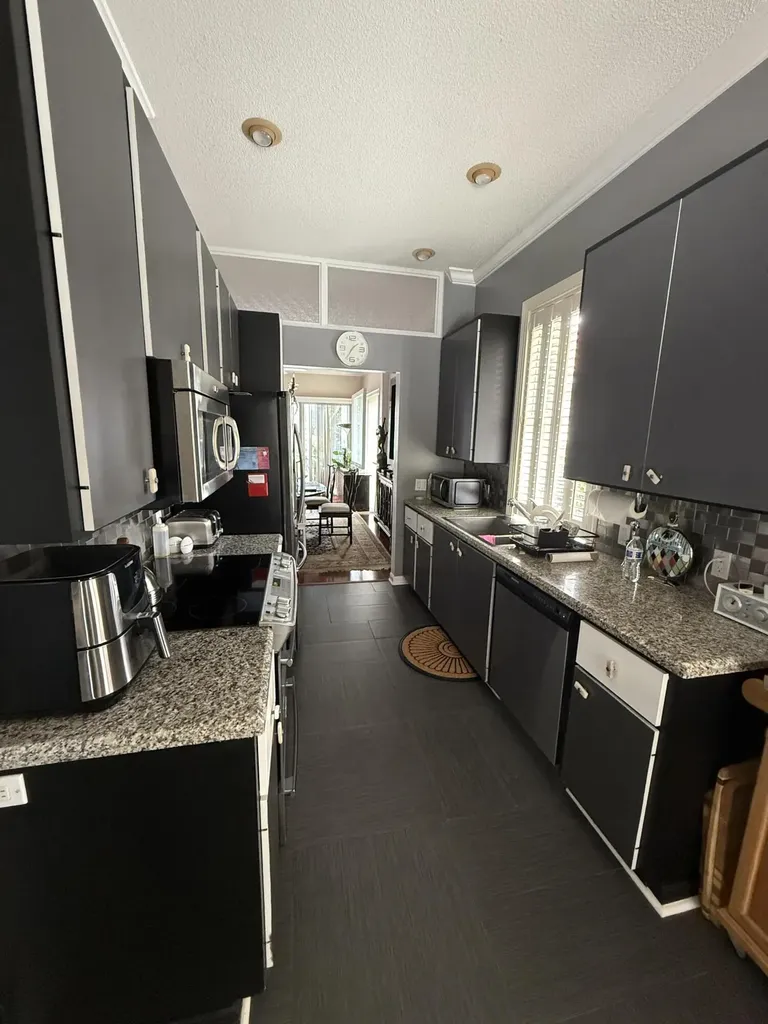 222 E Tall Oaks Circle Palm Beach Gardens FL 33410