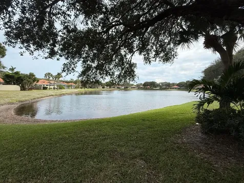 222 E Tall Oaks Circle Palm Beach Gardens FL 33410