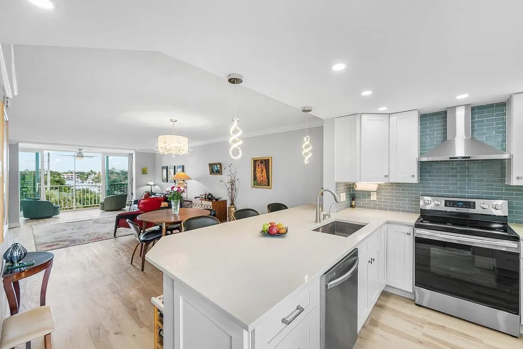 2809 Florida Boulevard Delray Beach FL 33483