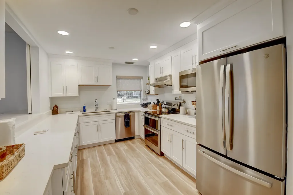 2809 Florida Boulevard Delray Beach FL 33483