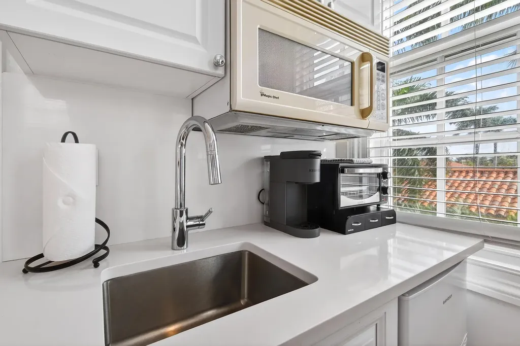 235 Sunrise Avenue Palm Beach FL 33480