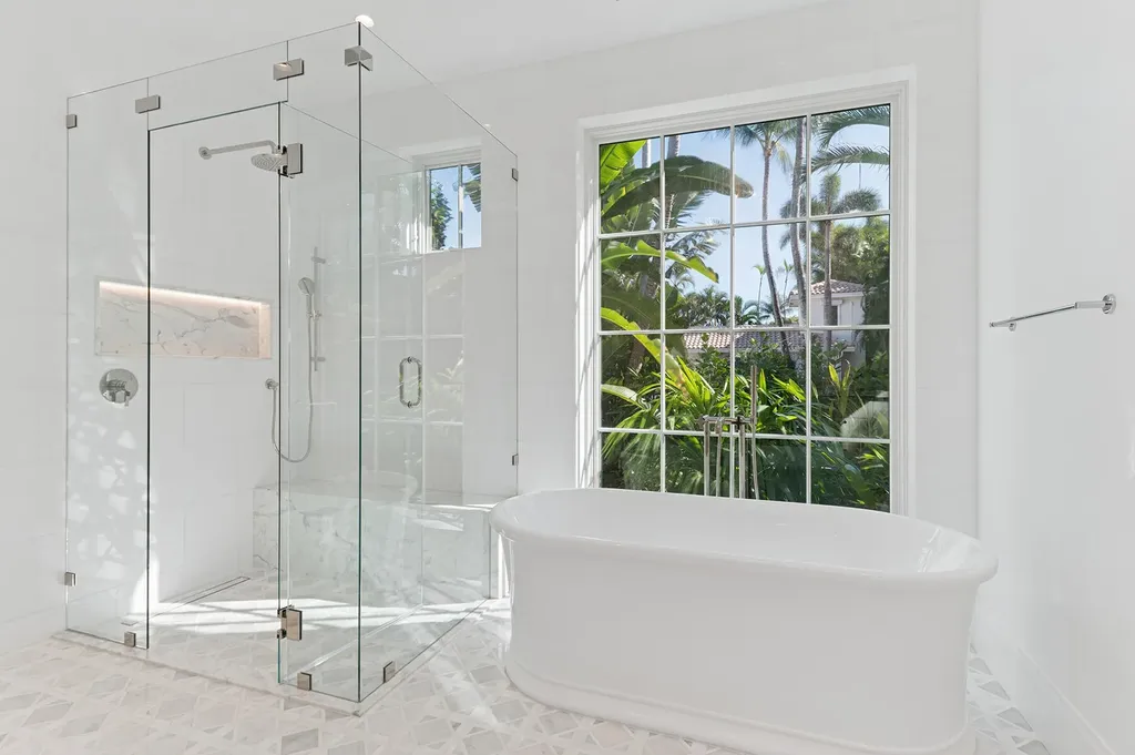 232 La Puerta Way Palm Beach FL 33480