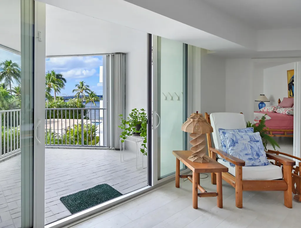 2860 S Ocean Boulevard Palm Beach FL 33480