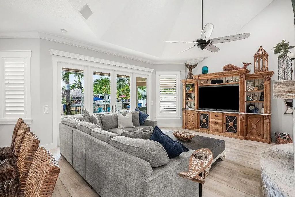 906 Dolphin Drive Jupiter FL 33458