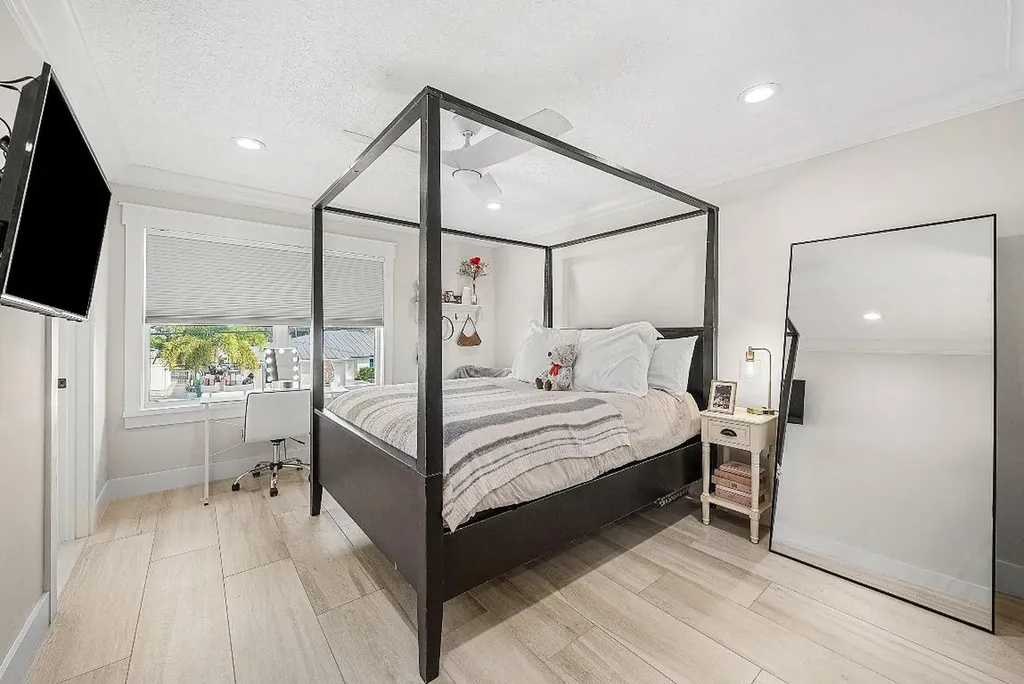 906 Dolphin Drive Jupiter FL 33458