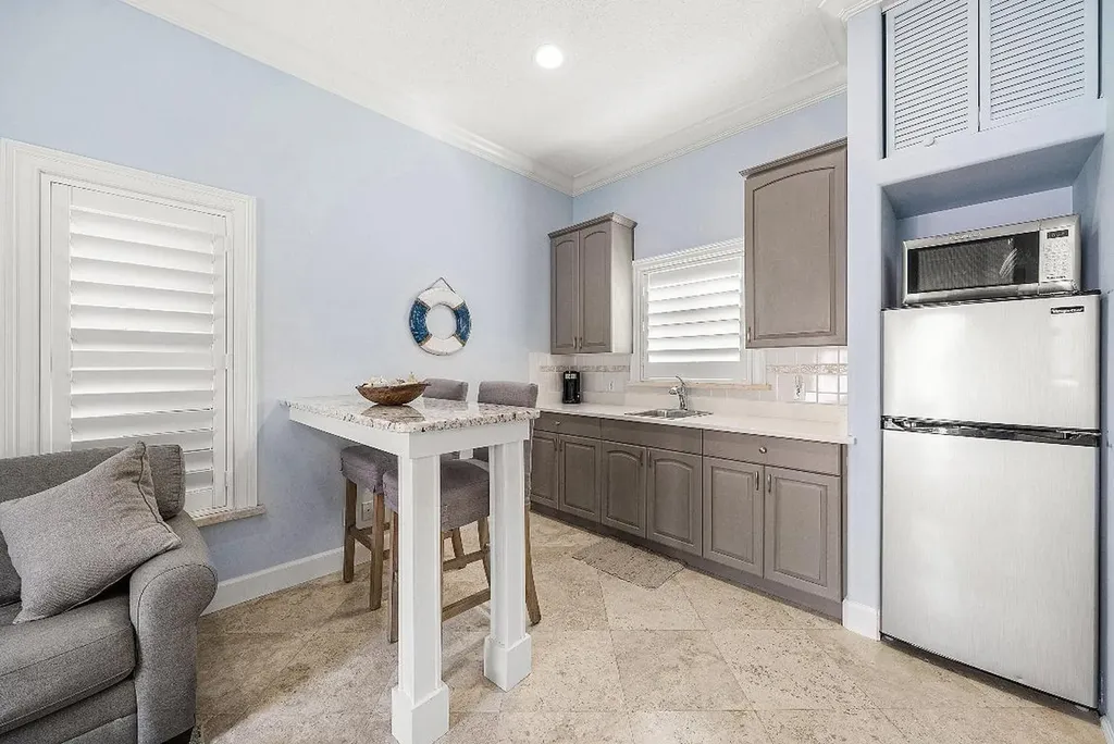 906 Dolphin Drive Jupiter FL 33458