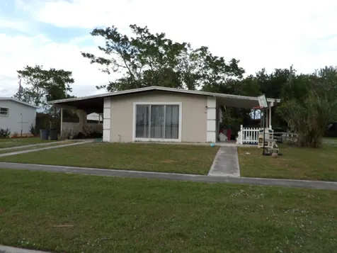 141 SE El Sito Court Port St Lucie FL 34983
