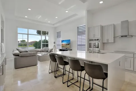 8199 NW 124th Terrace Parkland FL 33076