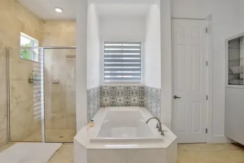 8199 NW 124th Terrace Parkland FL 33076