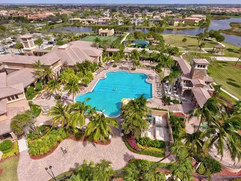 8199 NW 124th Terrace Parkland FL 33076