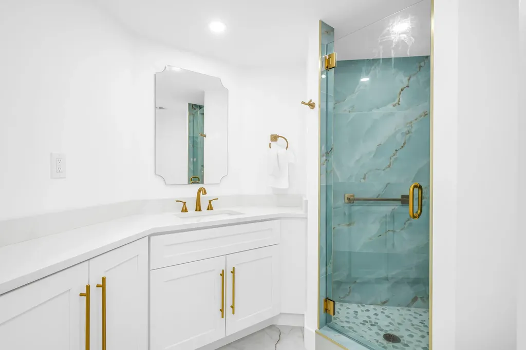 100 SE 5th Avenue Boca Raton FL 33432