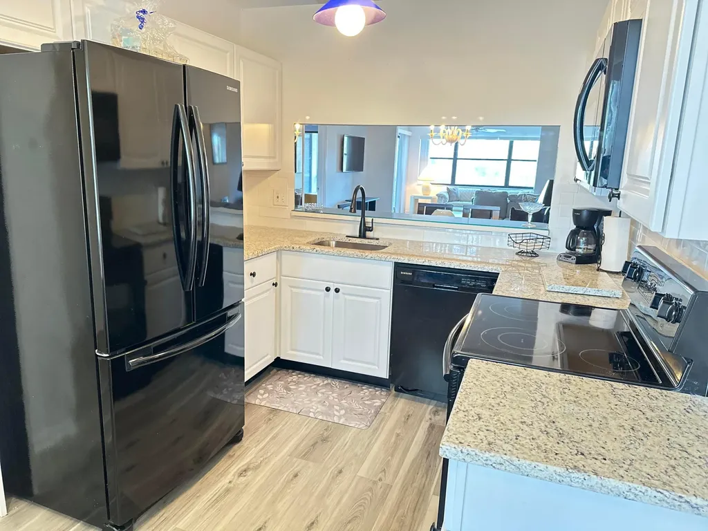 7593 Tahiti Lane Lake Worth FL 33467