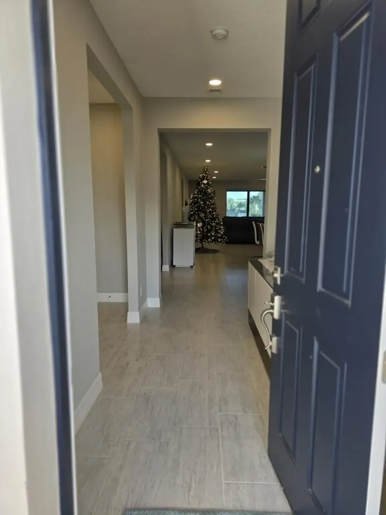 527 SE Vallarta Drive Port St Lucie FL 34984