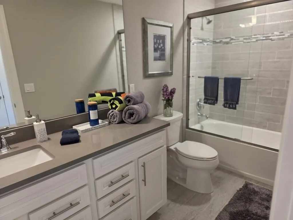 527 SE Vallarta Drive Port St Lucie FL 34984