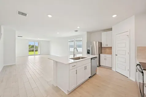 5461 Hampton Park Circle Vero Beach FL 32966