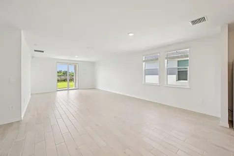 5461 Hampton Park Circle Vero Beach FL 32966